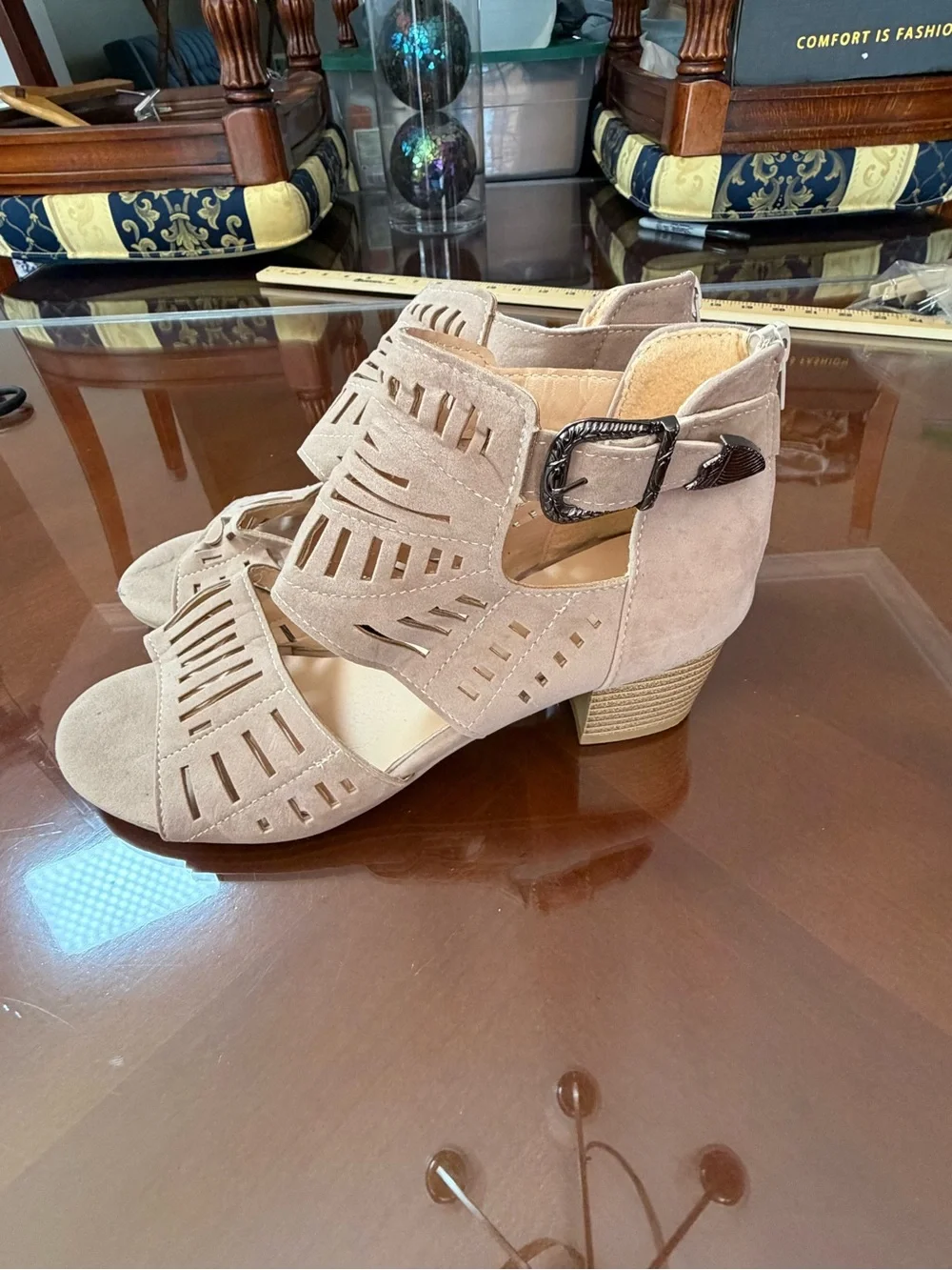 Women’s Open-Toe Cutout Ankle-Wrap Sandals in Taupe - Picture 2 of 5